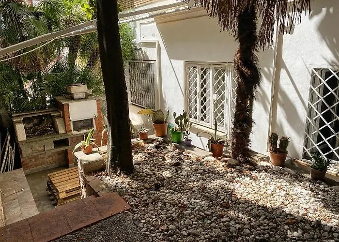 Apartamento Loft With Little Backyard And Patio Roma
